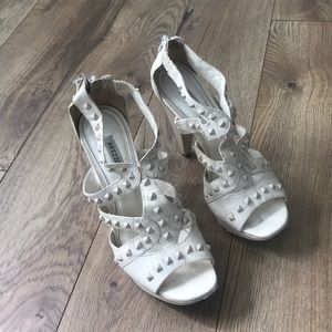 High heels brazilian Arezzo brand sandals